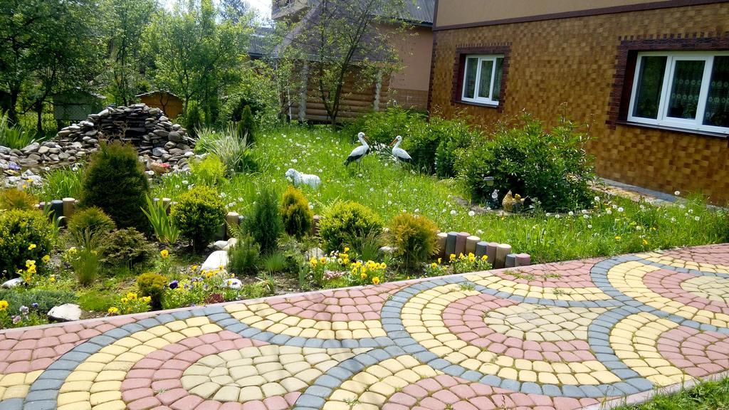 Sadyba Gostynniy Dvir Izky Exterior foto